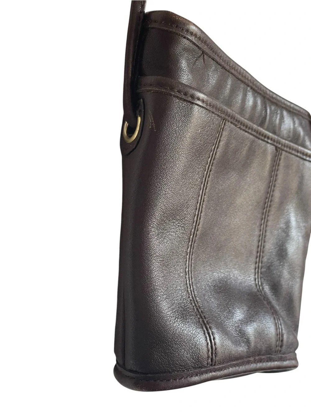 Vintage Liz Claiborne x Leather Company Leather Crossbody Bucket Bag